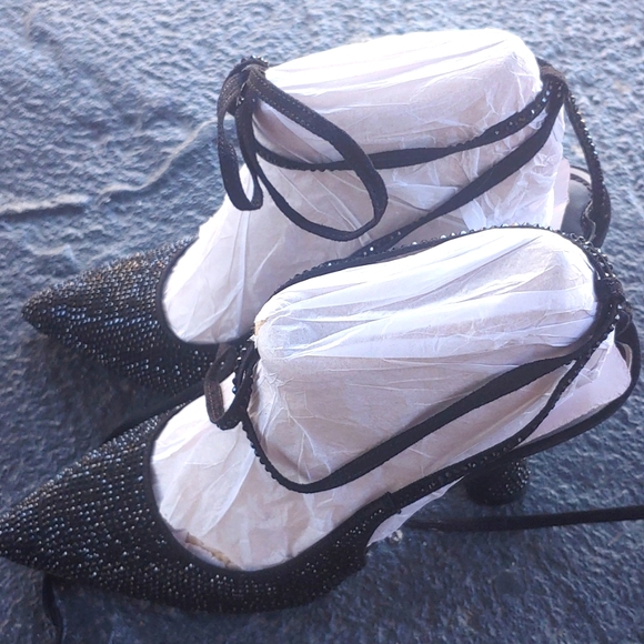 Gianni Bini woman high heel shoes - Picture 3 of 7